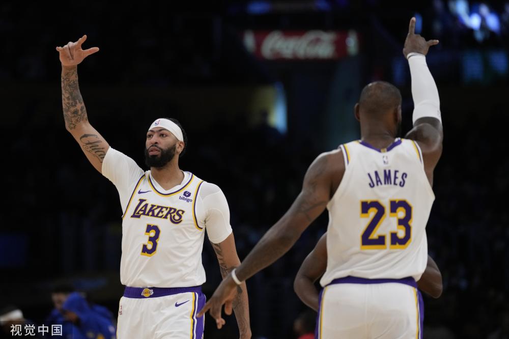 他们开始转 他们开始转