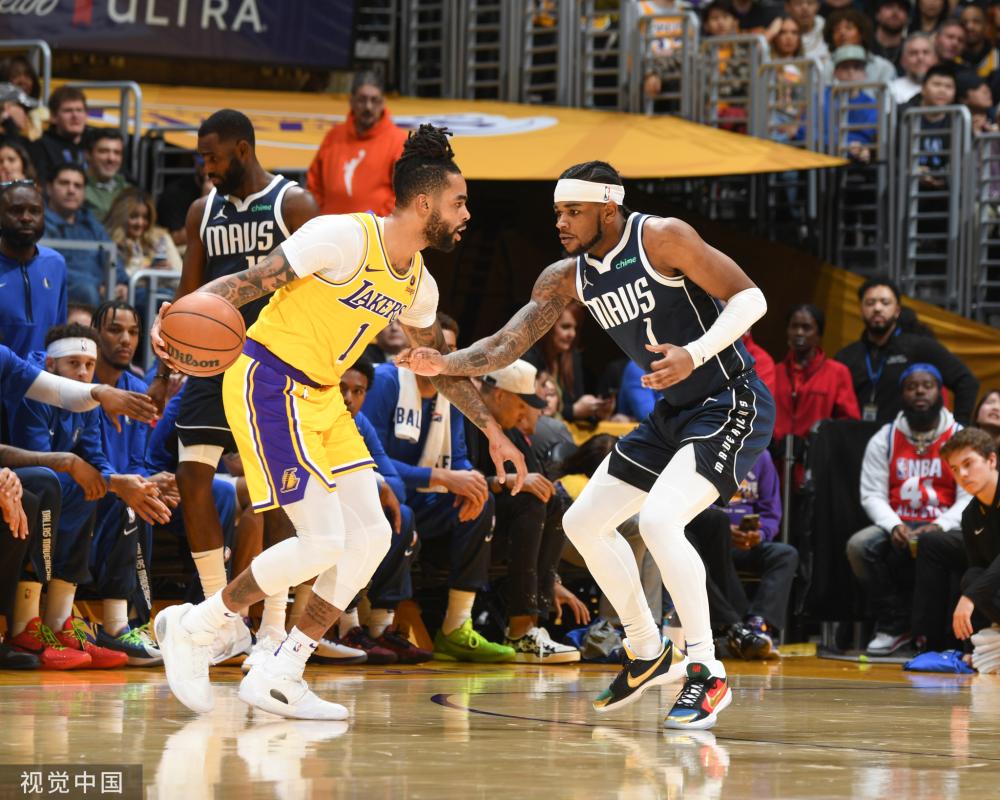 凭借丰富的 凭借丰富的