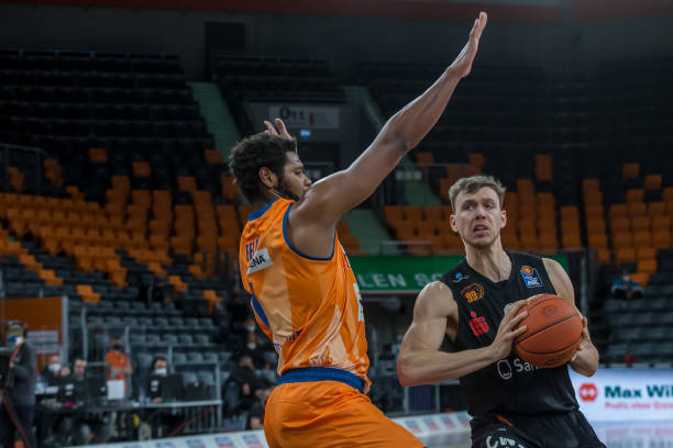 他在禁区外 他在禁区外