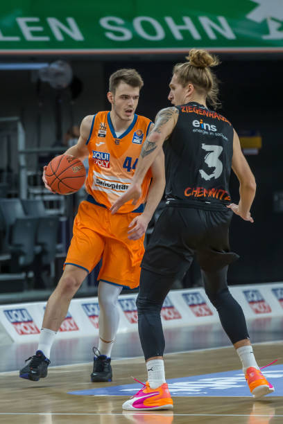 但他们仍然 但他们仍然