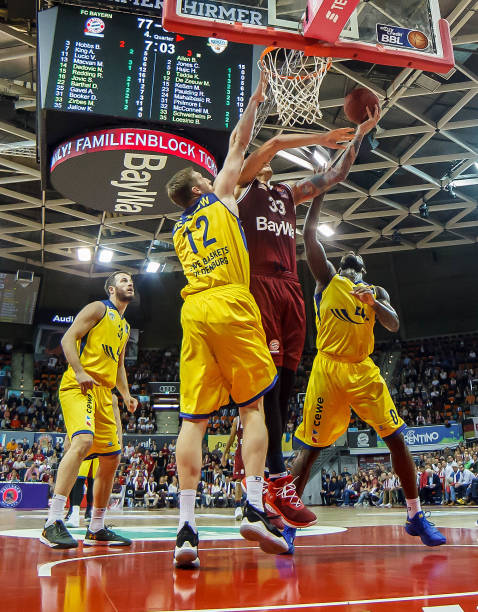 段伯纳尔在 段伯纳尔在